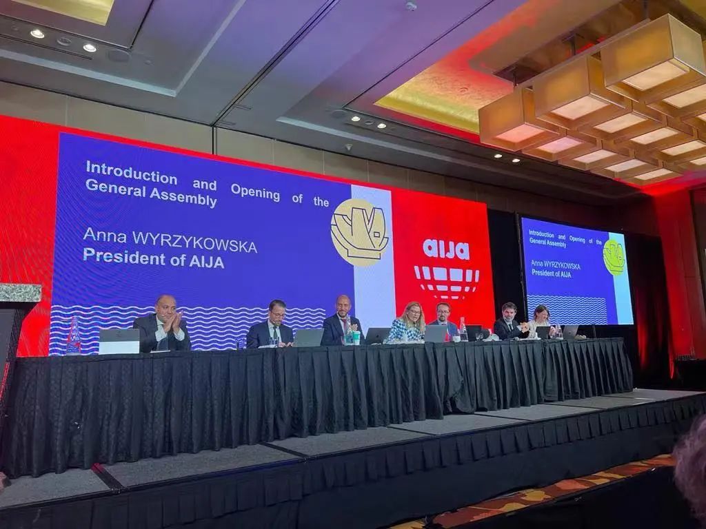 184607115234.jpg 0554ce973cfbac54318c3b6fb062513c.jpg