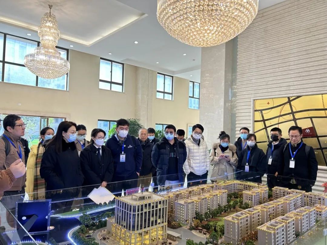 093611134091.jpg d4b9471f79a3782607505b1c77e714d2.jpg