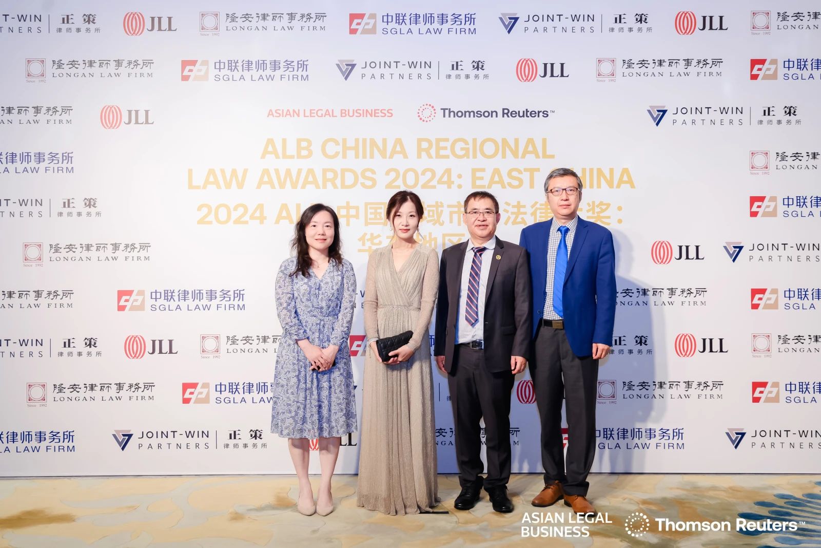 112011970844.jpg edef03ff2a72342a1a4e5838733b634.jpg