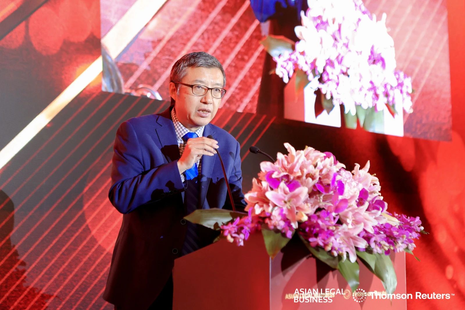 112035740302.jpg 626477ebb5a6e86c4ec23b0989eec3e.jpg