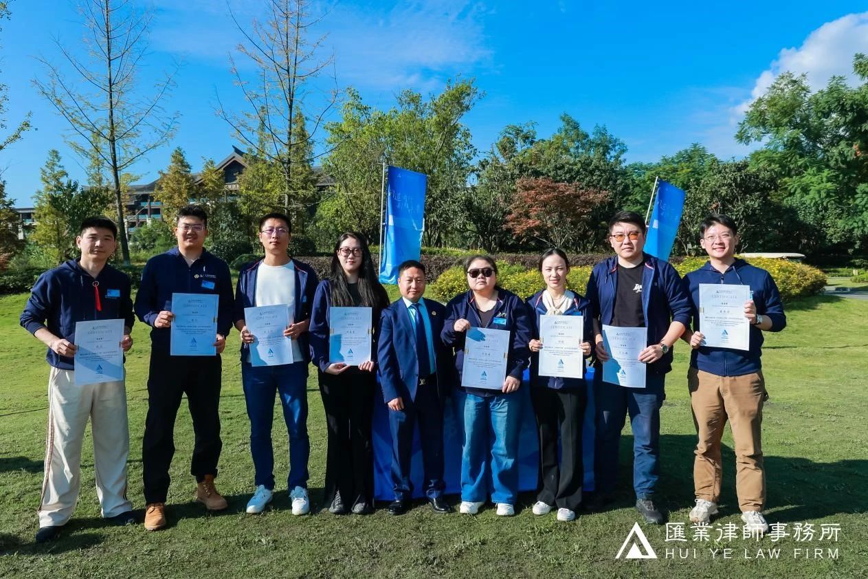 132225372599.jpg deddc86bcfedd5e71920e0c9f86b8af.jpg