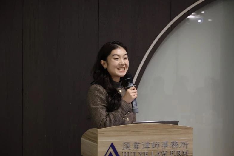 140524526296.jpg d096c5d9a9d6035f2f6a9aa384917f8.jpg